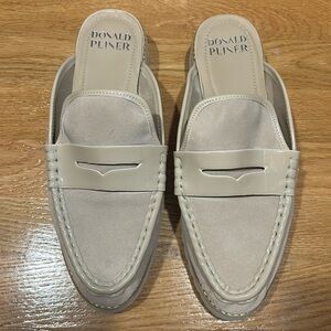 Donald Pliner Mules